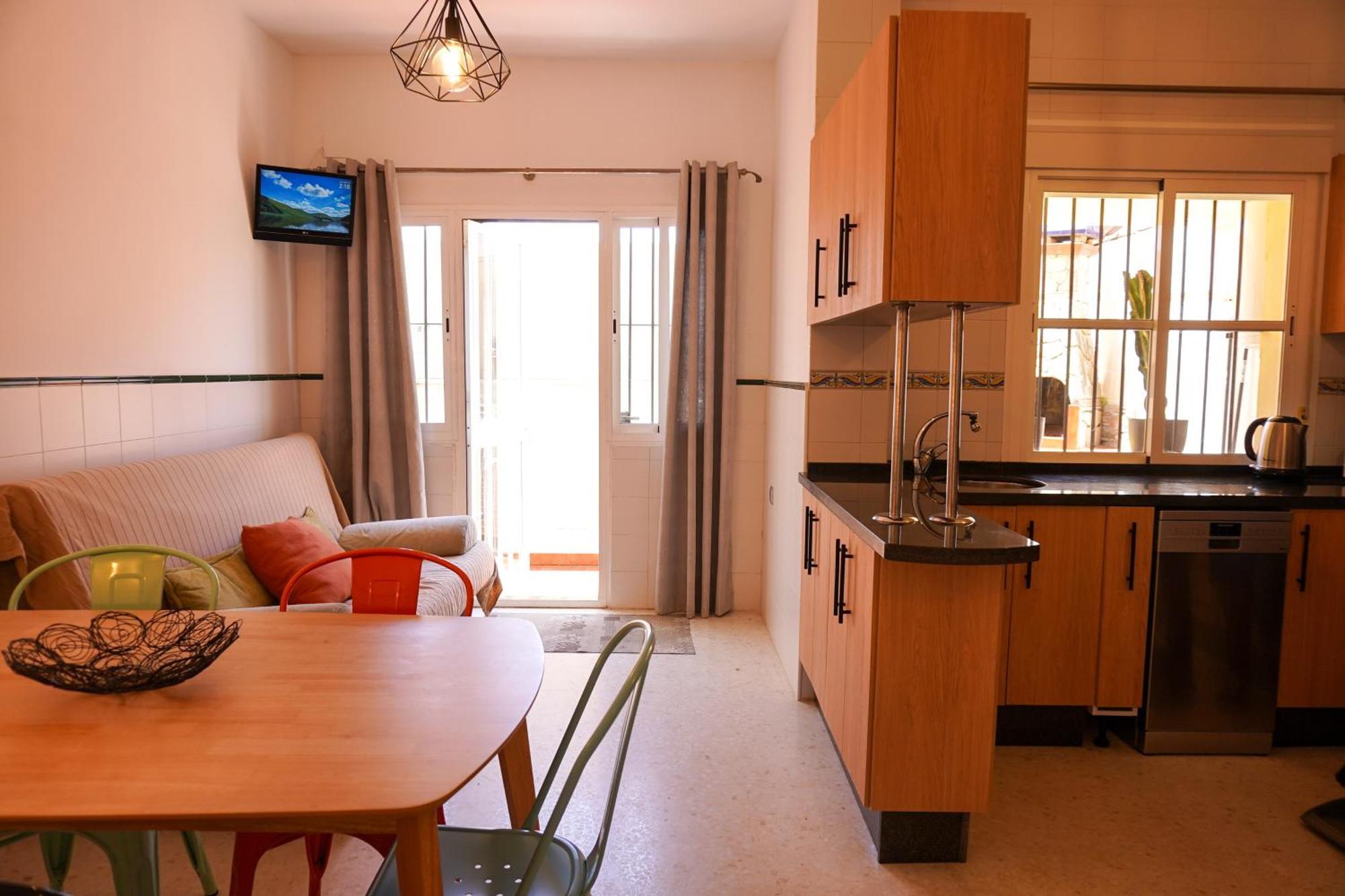 Tarifa Family House 5 Min Walk To The Beach And Old Town Екстер'єр фото